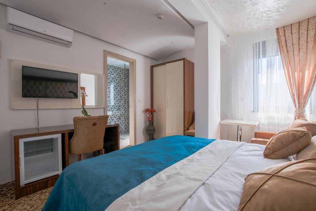 Hotel New 4*