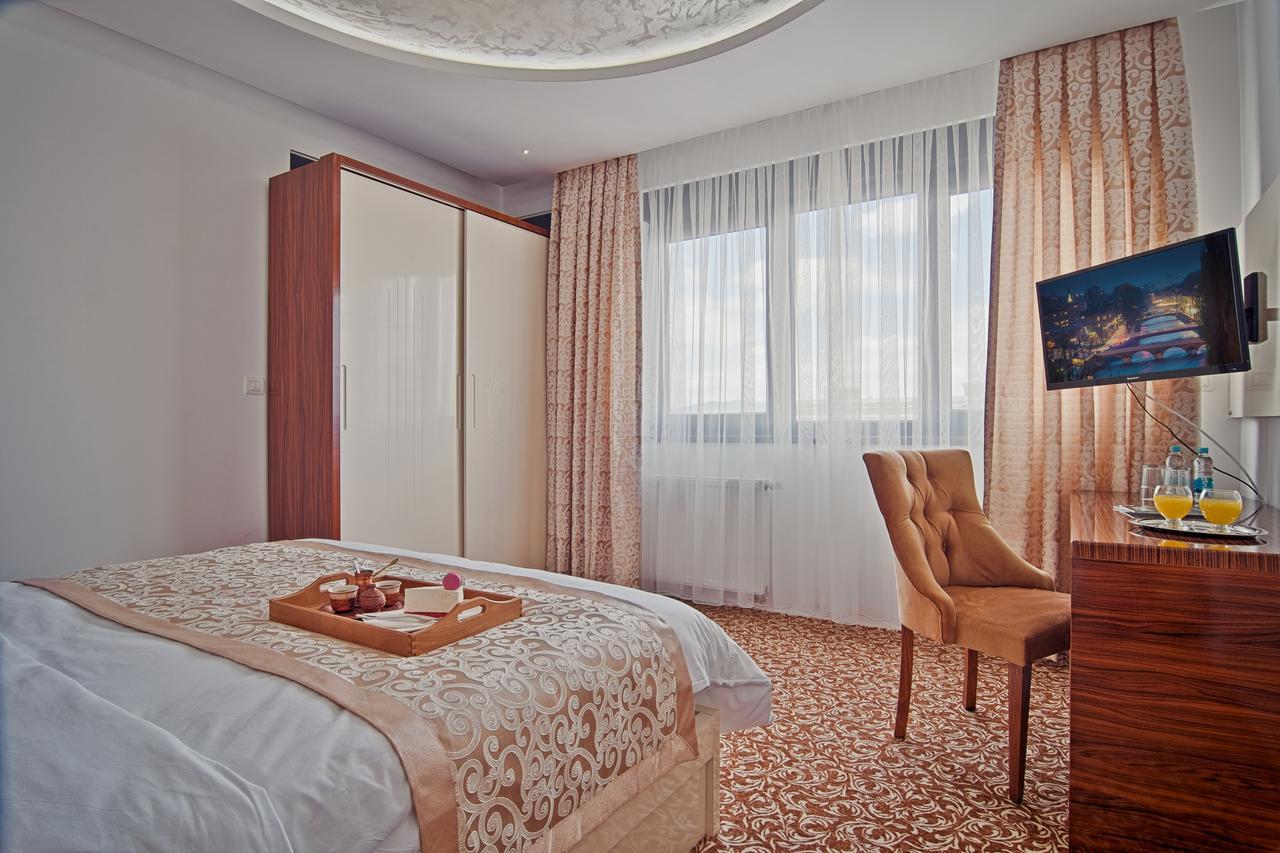Hotel New 4*