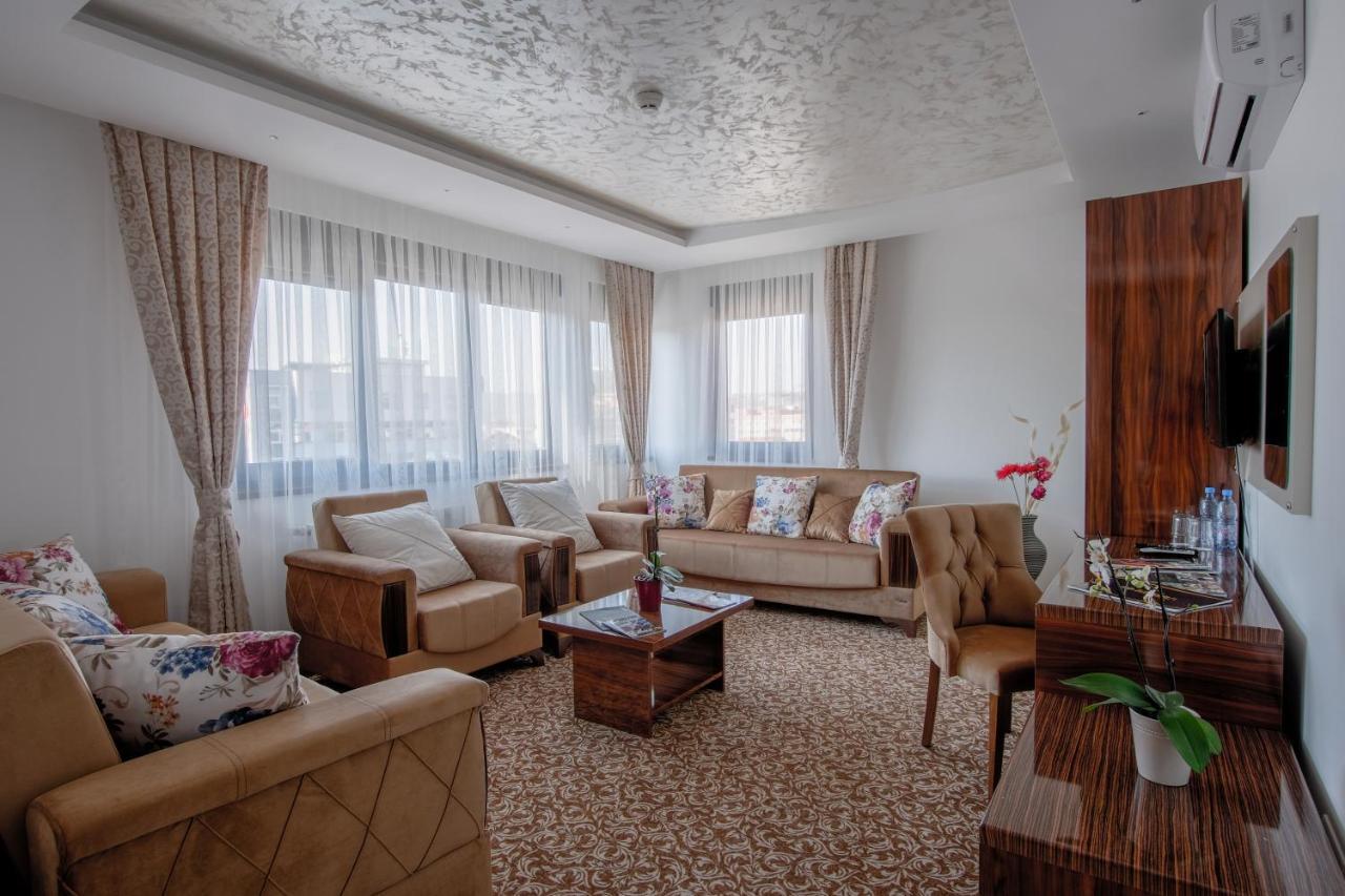 Hotel New 4*